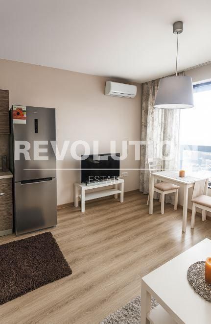 Дава се под наем Двустаен апартамент в Варна, м-т Сотира - 55 кв.м за 500 € - Снимка #2