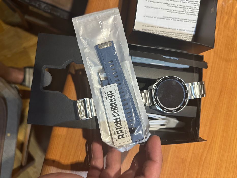 HUAWEI GT 5 46mm нов(гаранция-2027г)