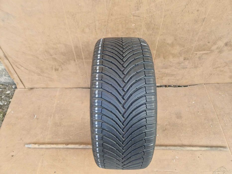 1 Bridgestone R18 225/40 Лятна гума  DOT4623
