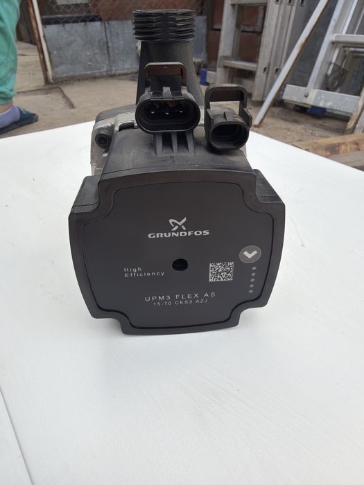 Pompa recirculare GRUNDFOS