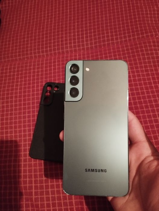Samsung galaxy s22+ 8/256gb