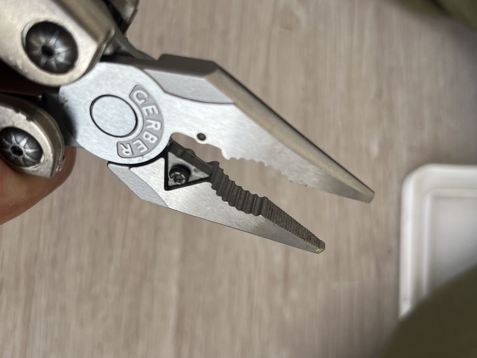 Multifunctional Gerber mp 800 legend