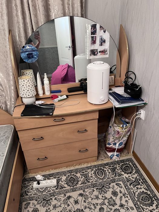 Спальный гарнитур