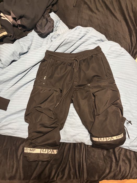 Луда карго панталони и ветровки Luda