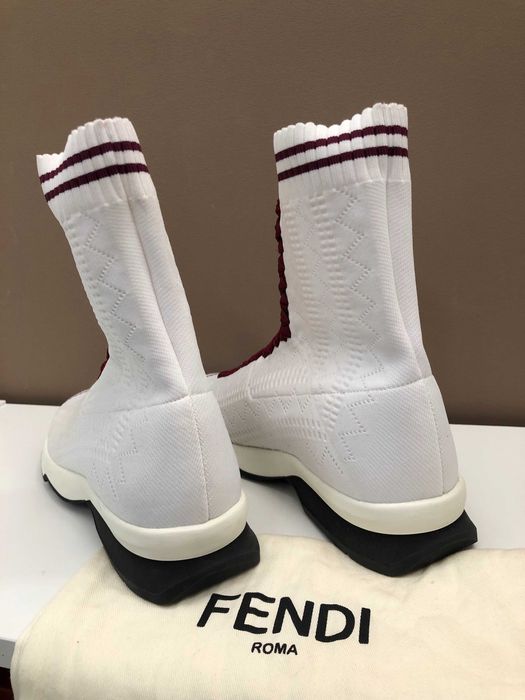 gen balenciaga soseta dama 37 si 39 full box, retail price 620 euro