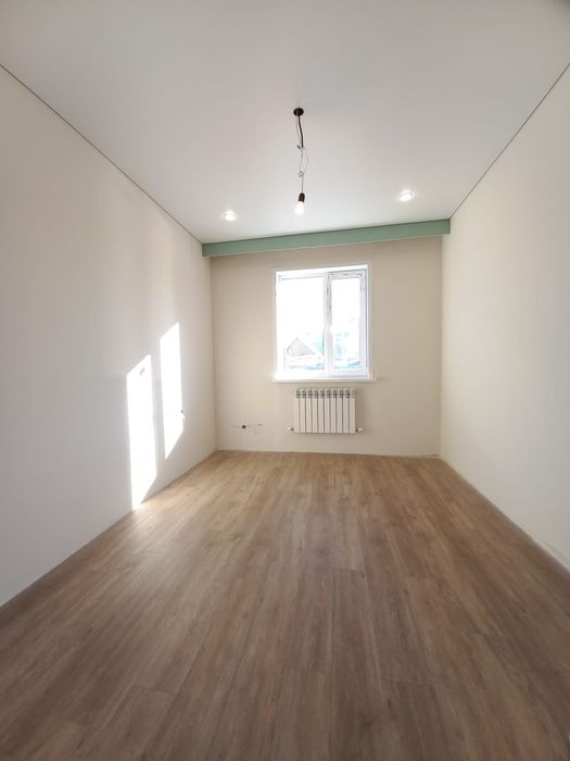 Продам дом в районе Курени