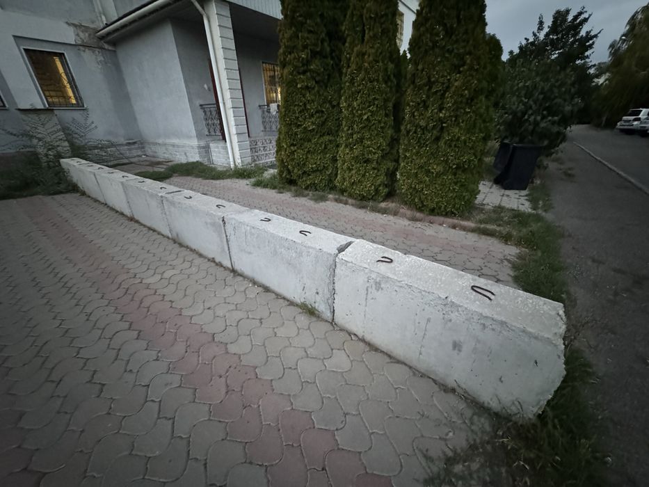 Продаются бетонные блоки