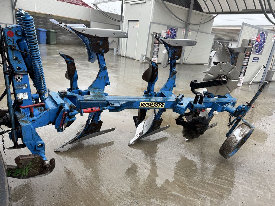 Vând Plug reversibil hidraulic Rabewerk 2+1