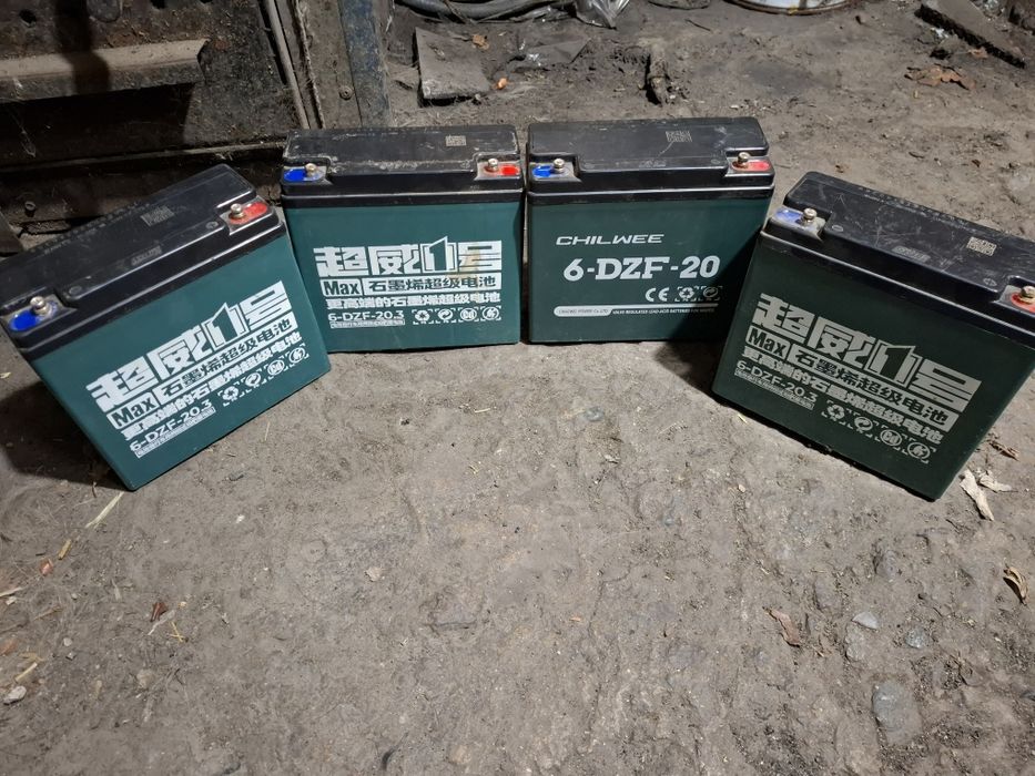 Продам аккумуляторы в отличном состоянии