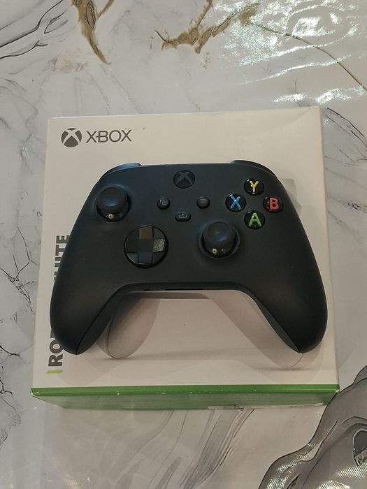 Продам xbox геймпад черный