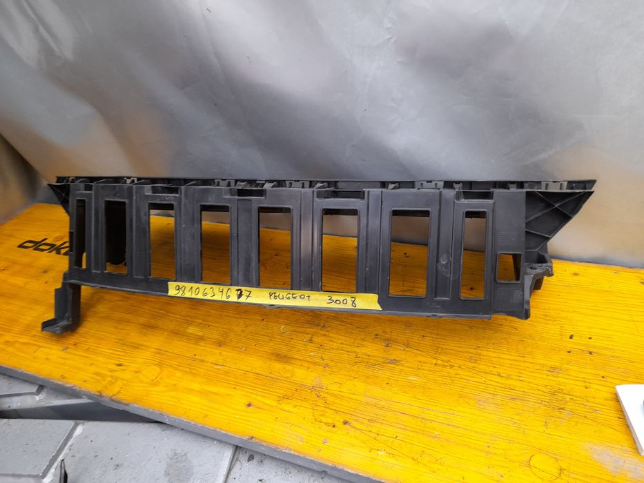 Грил решетка пежо 3008 2018/2022 г  Peugeot 3008