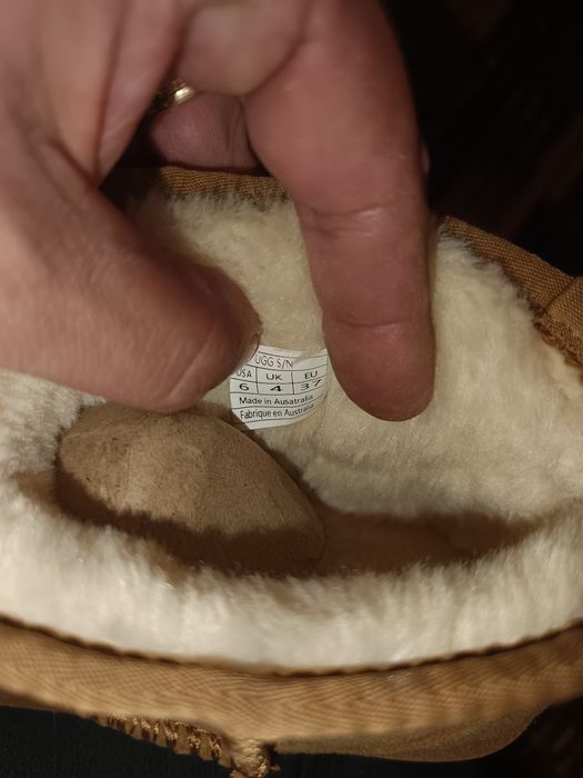 UGG Cizme Classic Mini II