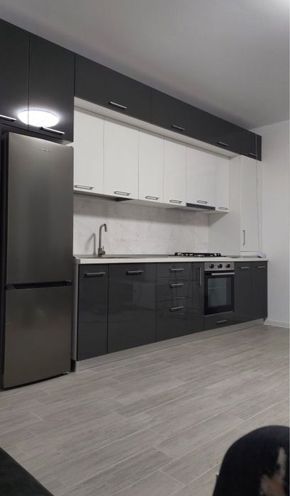 Închirieriez apartament nou cu loc de parcare!Prima închiriere!