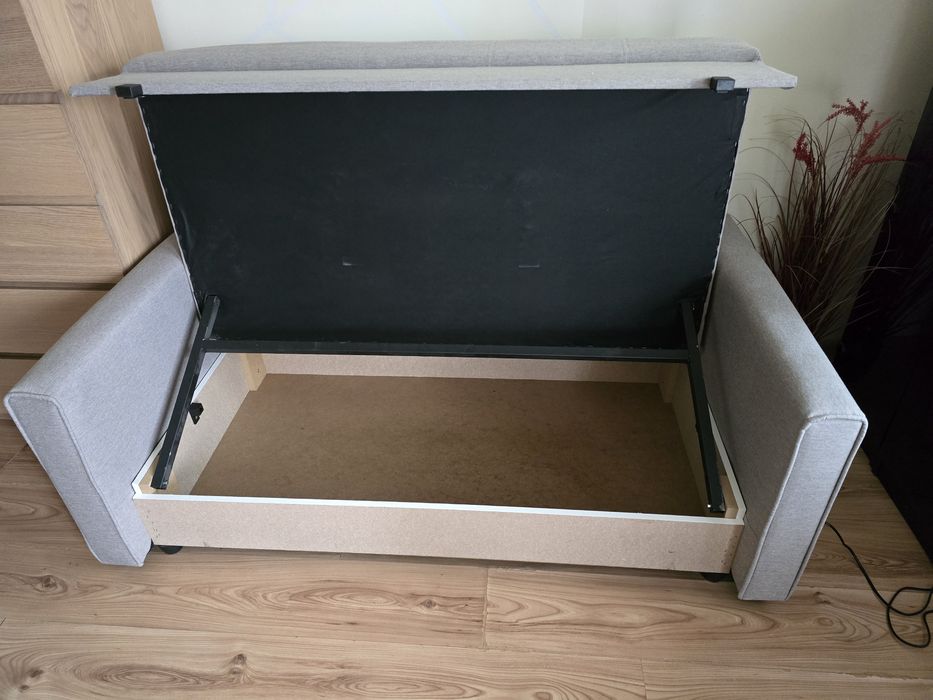 Canapea extensibilă 2 locuri