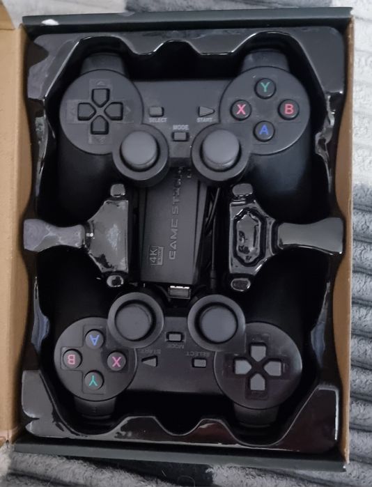 Игровая приставка! Продам