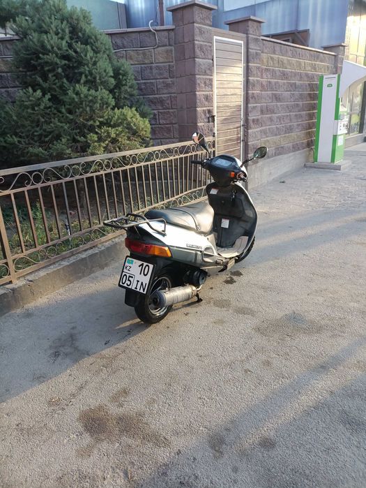 Мопед Suzuki Vecstar 150 на ходу