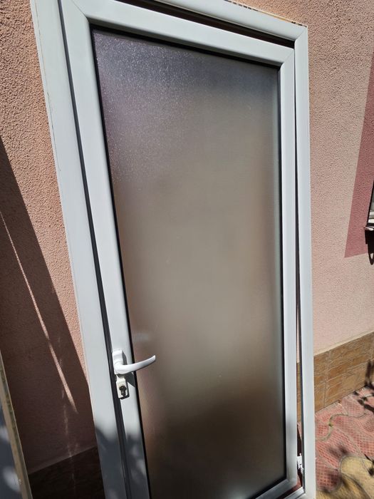 Vând 3 usi termopan cu profil de Aluminiu