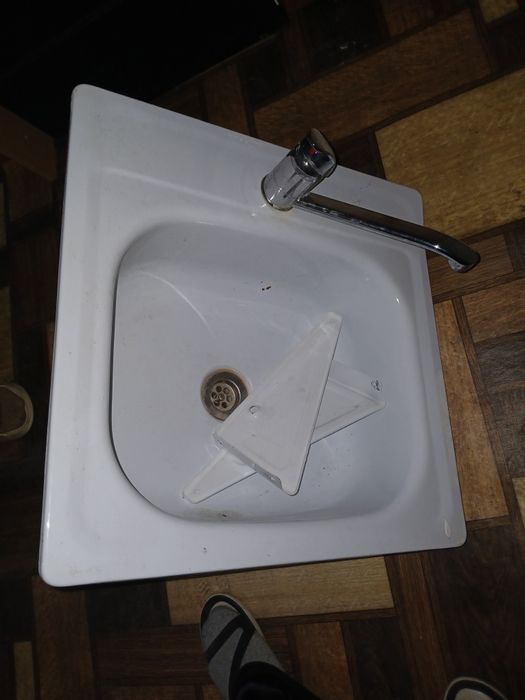 Продам раковину Новая