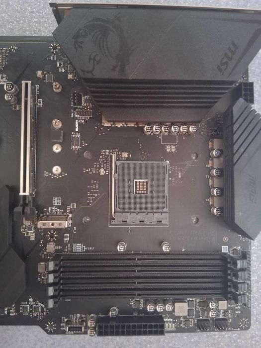 Placa De Baza - MSI MPG B550 GAMING PLUS