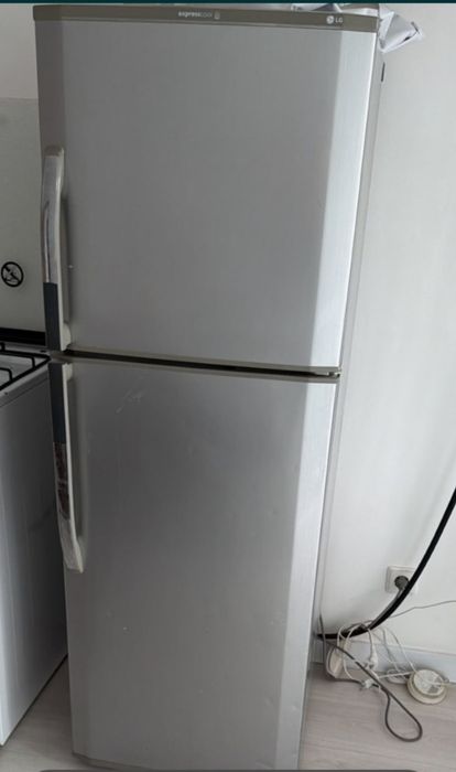 Холодильник компактный LG
