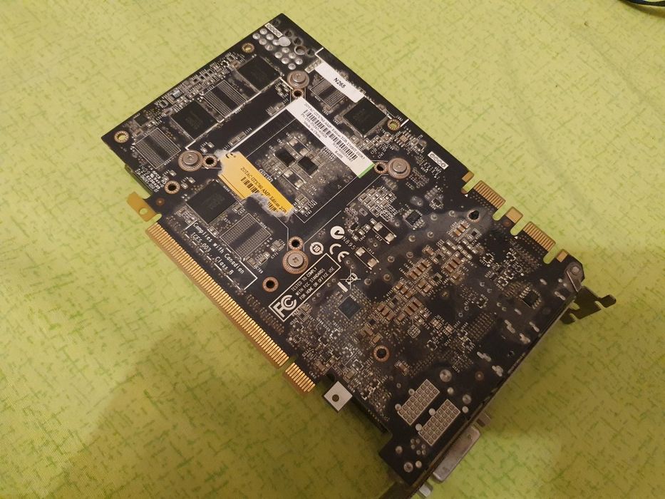 Видеокарта Zotac gtx760 не рабочая.