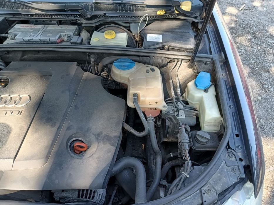 Dezmembrari  Audi A4 B7 (8E)  2004  > 2008 2.0 TDI 16V Motorina