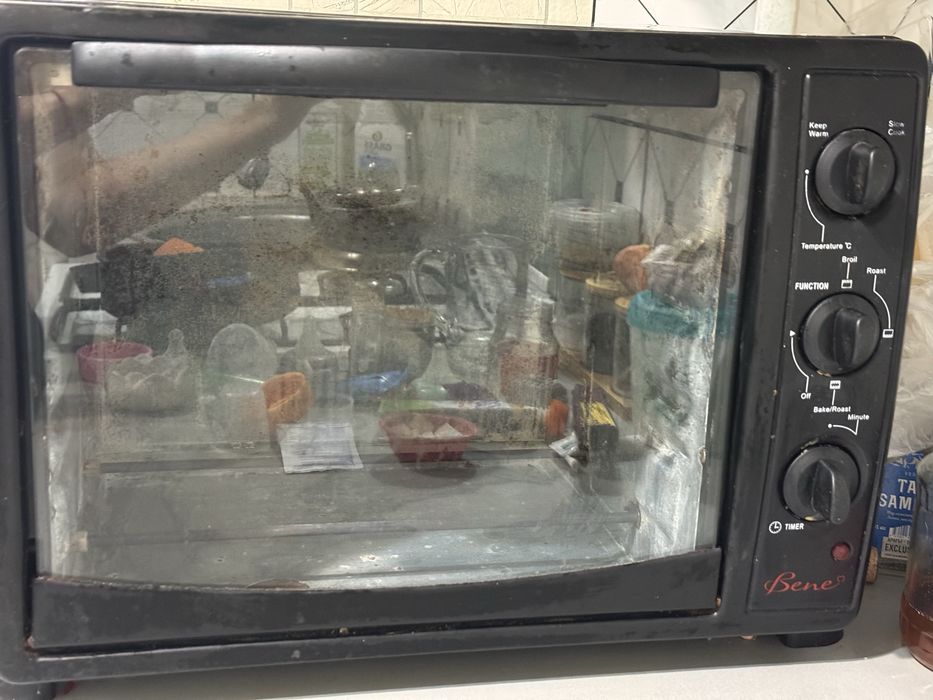 Продам электрическую духовку