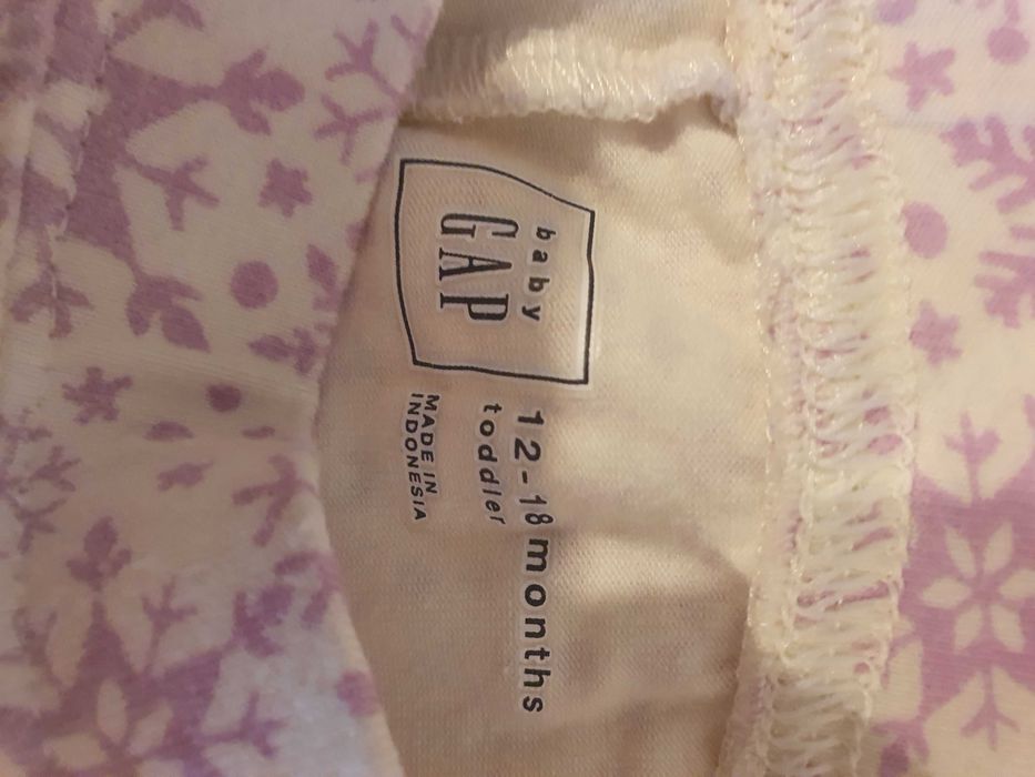 Коледни дрешки Gap; бодита; шапкa; дълга пижамка 100% памук