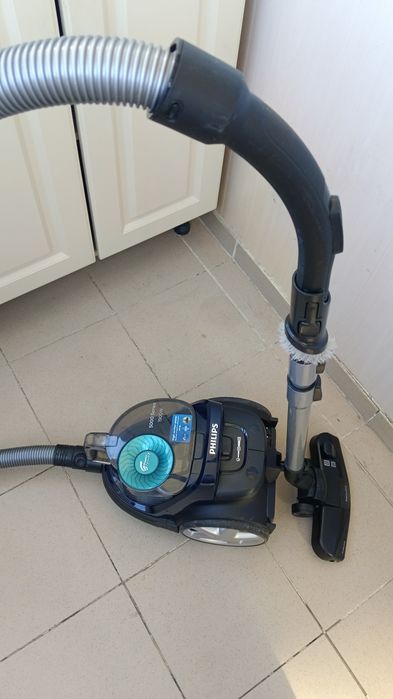 Пылесос Philips 1900w