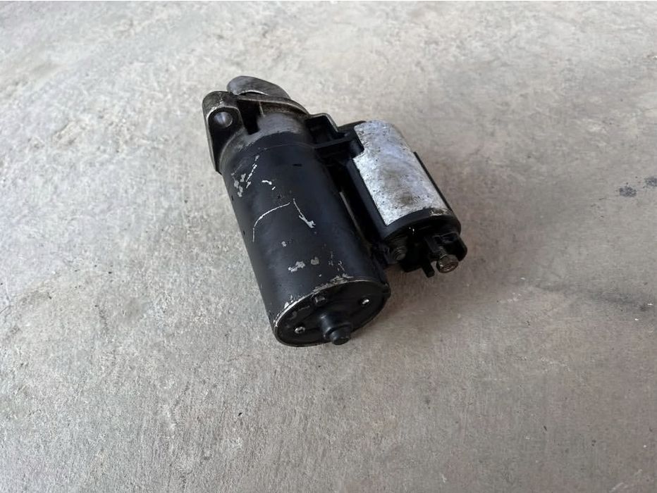 стартер на ауди 100 с 4 А 6 2.62.8