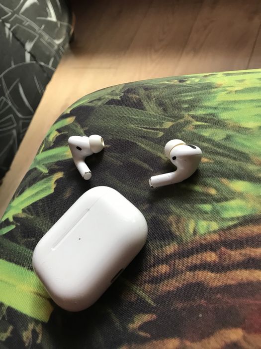 Airpods pro оригинални безжични слушалки