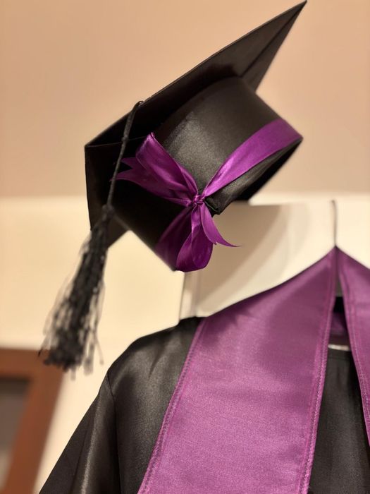 Inchiriere/Vanzare toci, robe si esarfe absolvire