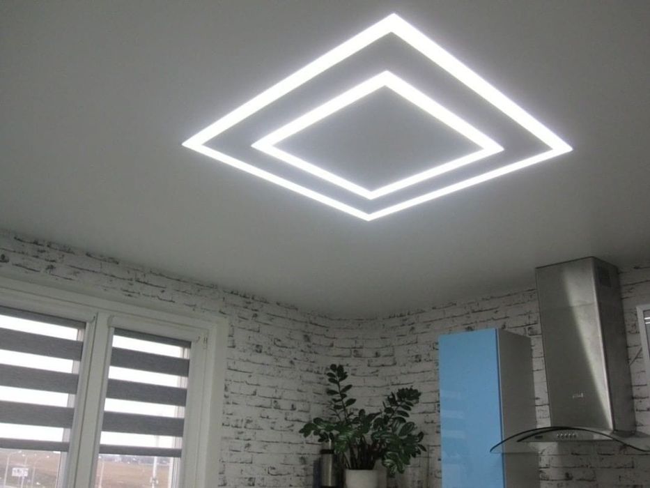 Натяжной потолок.натяжные потолки о. 2000тг