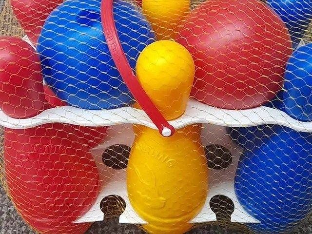 Детски боулинг с 6 кегли и топка