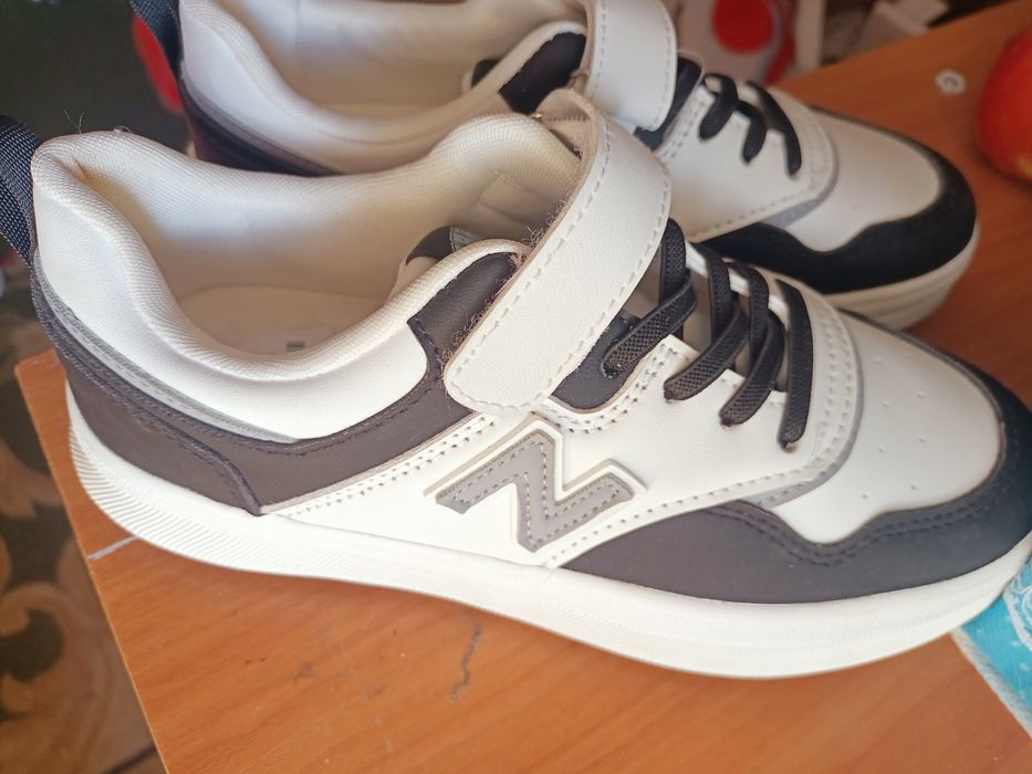 Новы кросовки 35-36р