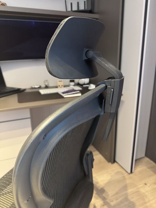 Scaun Herman Miller Aeron Classic Black Marimea C