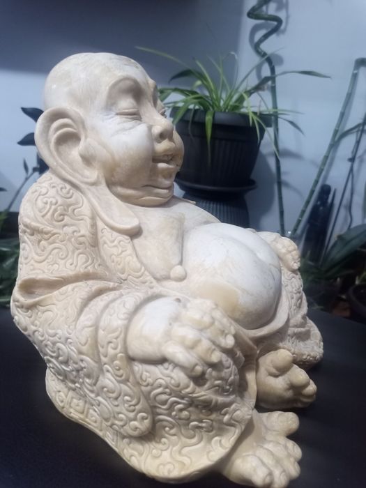 смеещия се Будакомпозитен материал с добавен каменен прах