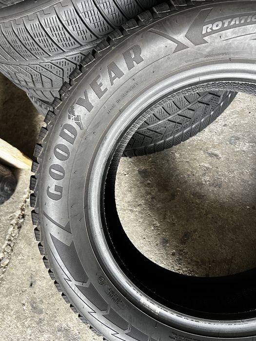 4 anvelope M+S ca NOI , 205/60/15 , GoodYear , 7.9 mm