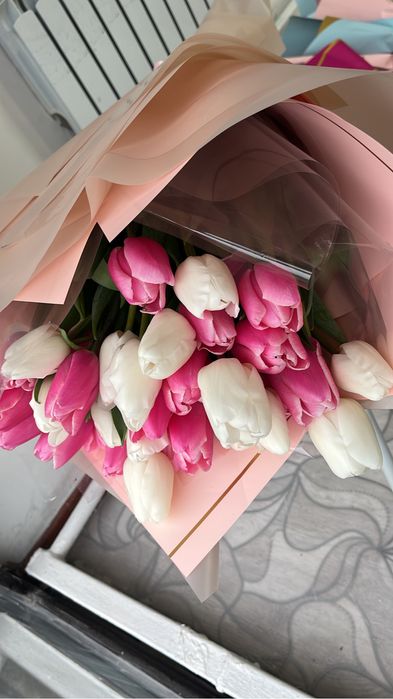 Тюльпаны на 7-8 марта