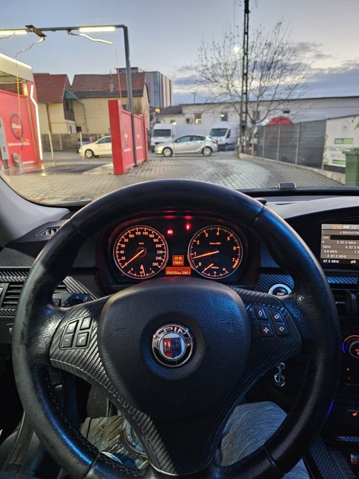 De vânzare BMW SERIA 3 E90 320I  preț  3200 . neg