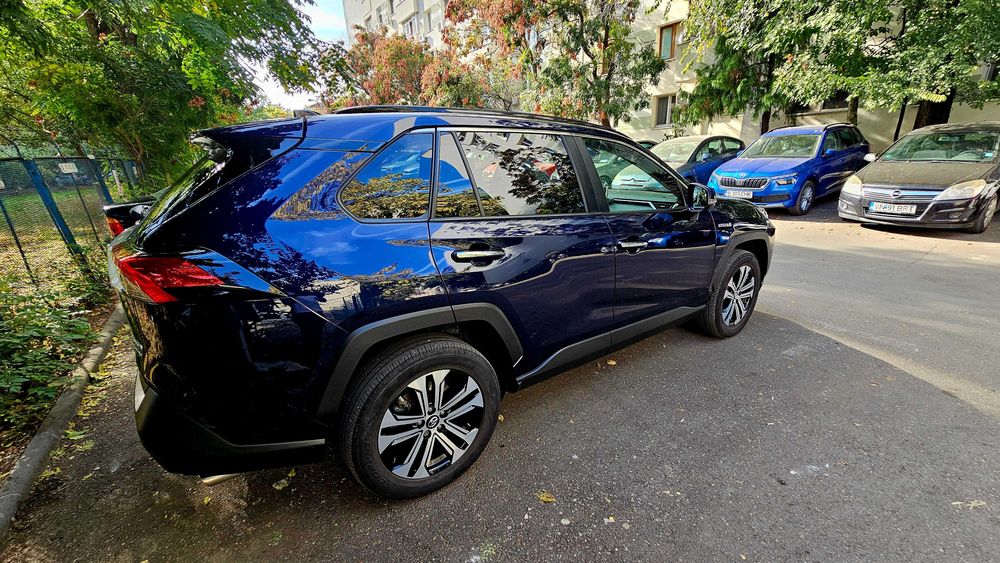 TOYOTA RAV4 2020 — imagine 4