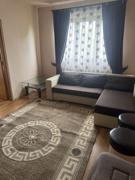 Inchiriez apartament cu 2 camere
