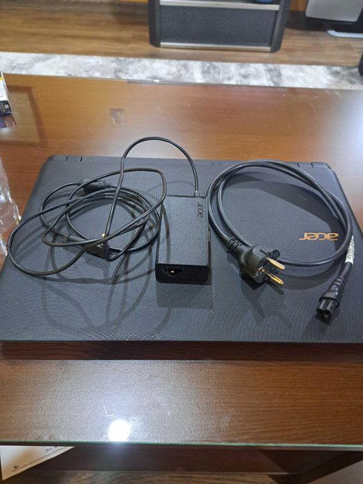 Продавам Laptop Acer Aspire ES 15!15,6 Инча  Никакви следи от употреба