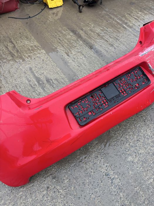 задна броня за toyota yaris