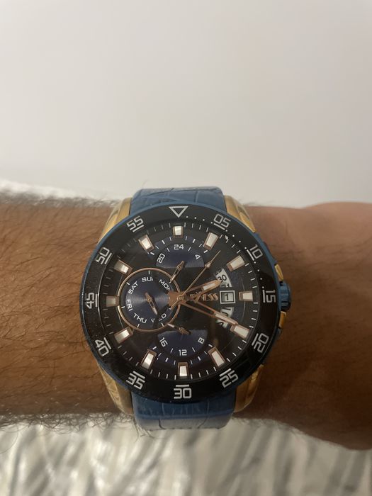 Часовник Exess уникално състояние,синя кожена каишка