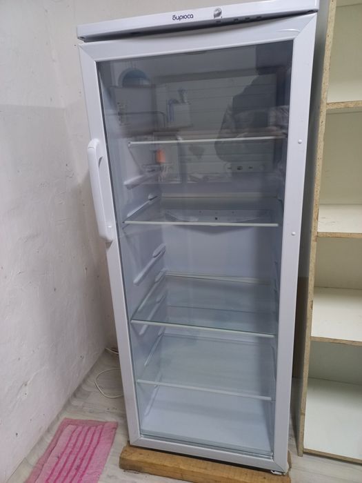 Витринный холодильник