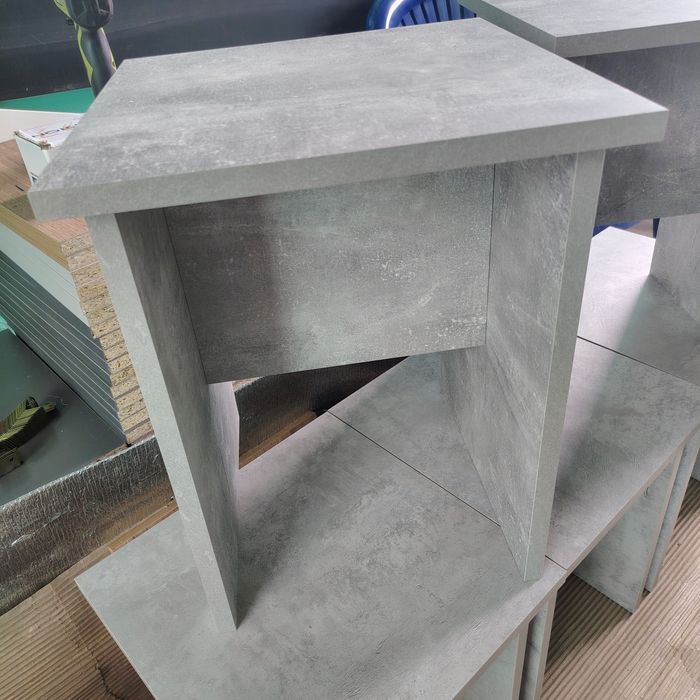 Продам табуретки, стулья новые.