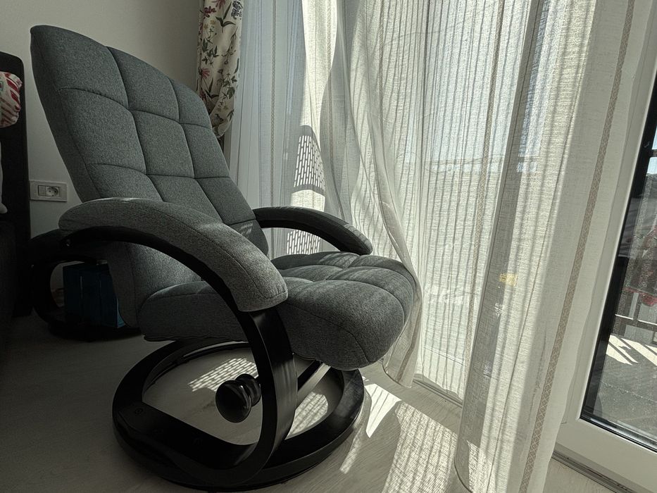 Fotoliu cu recliner, rotativ si suport picioare din textil