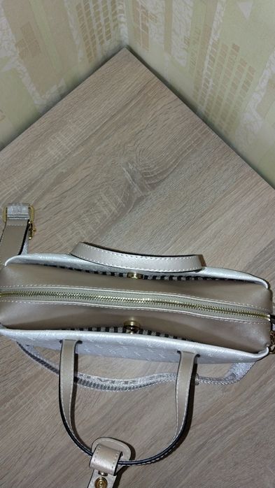 Малка дамска чанта ,,Silver Polo", Нова, Цвят ,,Сатен"
