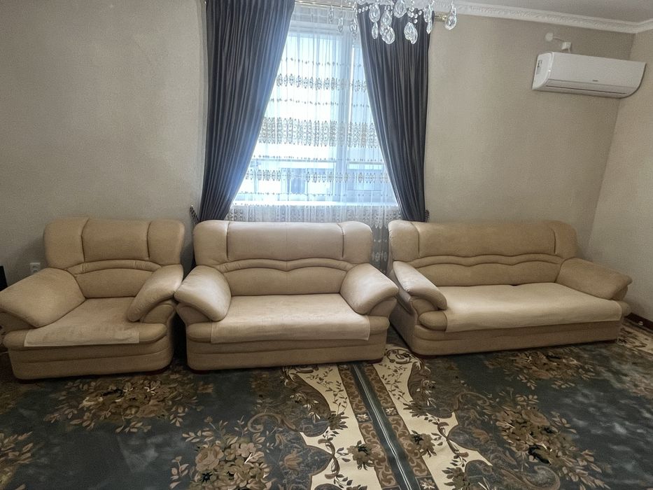 Продам комплект мебели